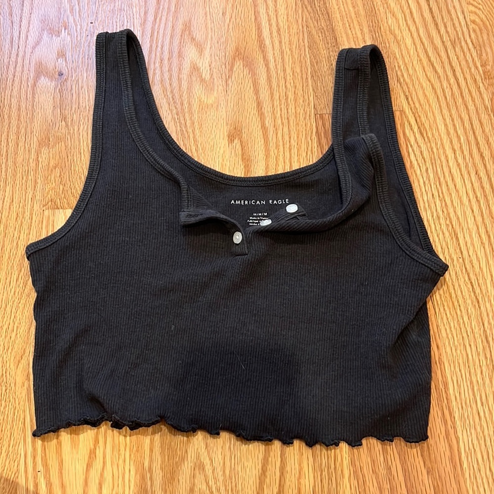 American Eagle tank top, buttons on top